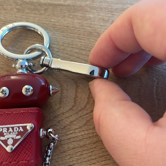 Prada keychain red robot 🤖 - Picture 4 of 6